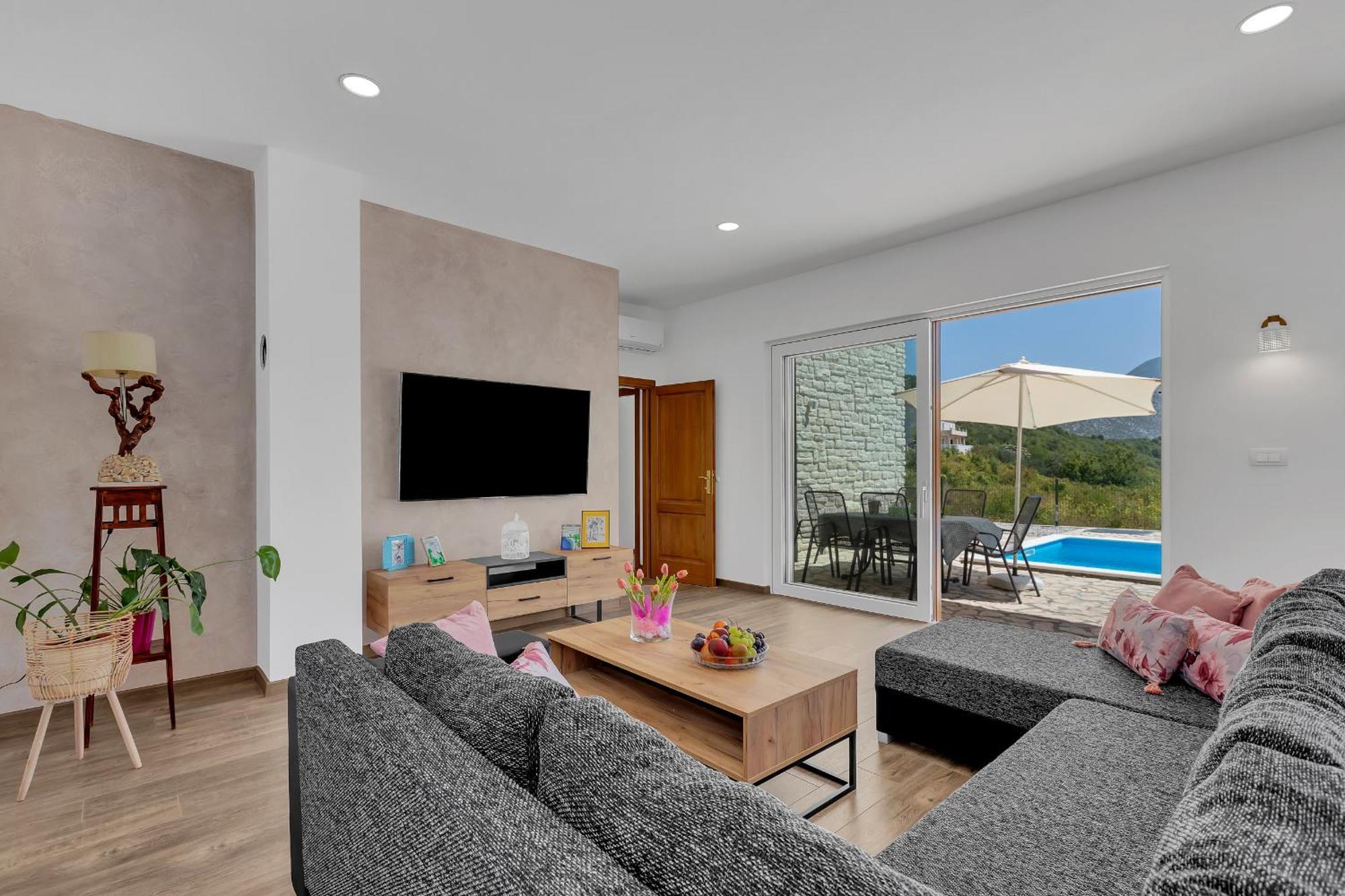 Charming Holiday Home Dolac In Rural Area With Pool Slime 外观 照片