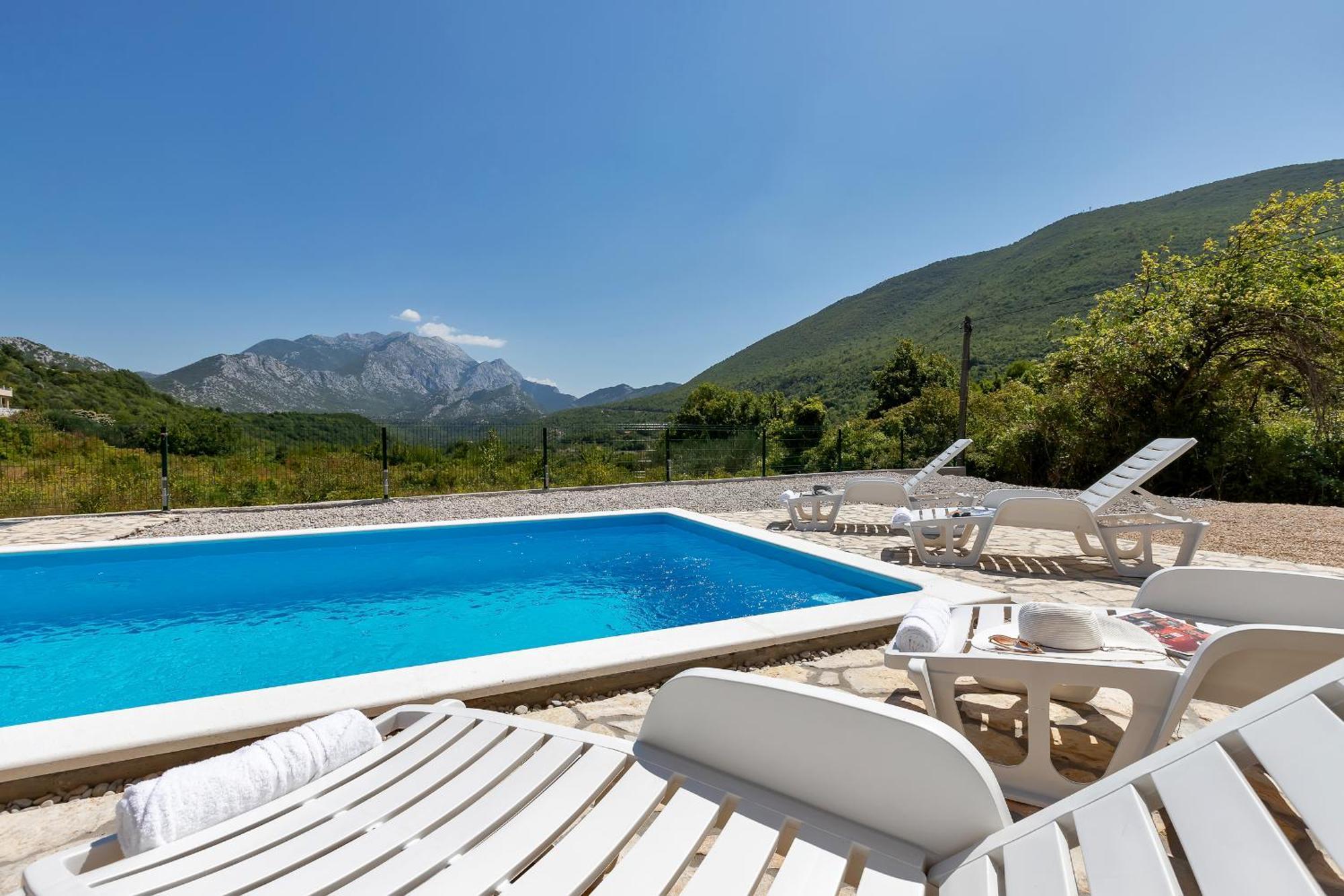 Charming Holiday Home Dolac In Rural Area With Pool Slime 外观 照片